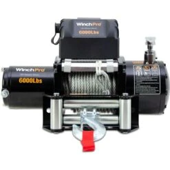 WinchPro - Verricello Elettrico 12V, 2700kg/6000bs Capacità, 24m Corda D'acciaio, 2 Telecomandi Inclusi (1 Wireless, 1 Cavo), Ideale Per Atv, Buggies, Trailer, Quad E Barche
