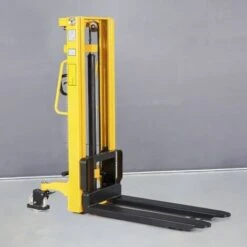 Sollevatore Manuale Alzata 160 Cm Altezza Cm 200 Alzata Cm 160 Forche Cm 115 Portata Kg 1000 Peso Kg 210